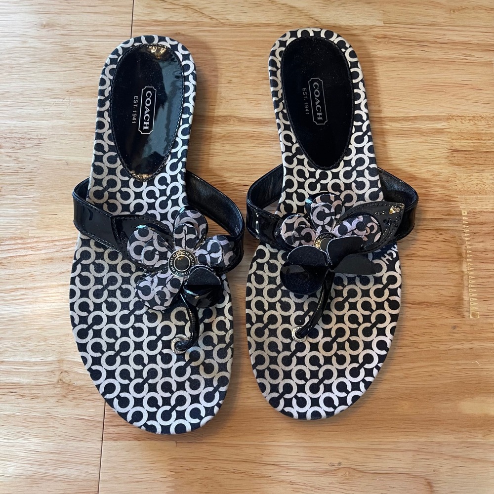 Coach Pattey Black White Signature C Monogram Floral Thong Sandals Womens 11B